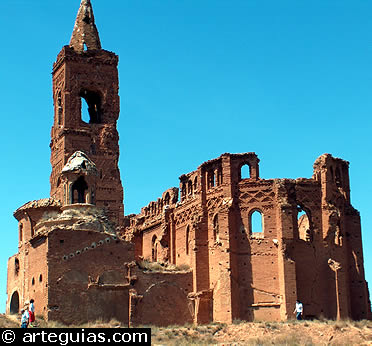 Mud&eacute;jar en Belchite: ruinas de la iglesia de San Mart&iacute;n de Tours
