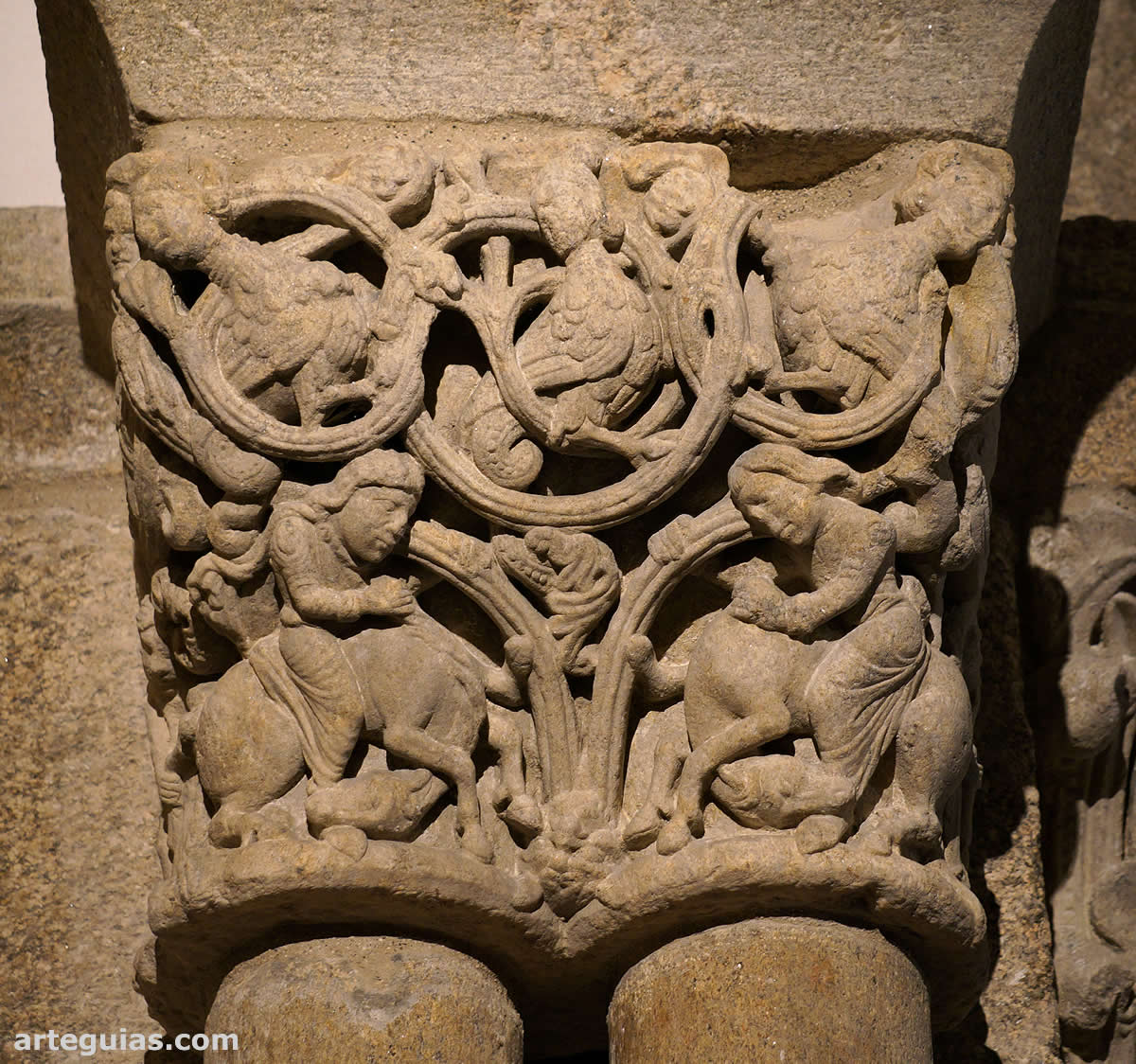 Capitel de la cripta
