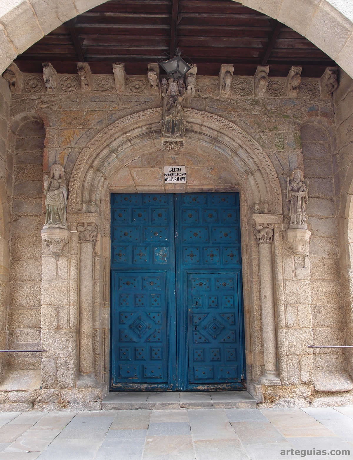 Puerta rom&aacute;nica de Santa Mar&iacute;a Salom&eacute;