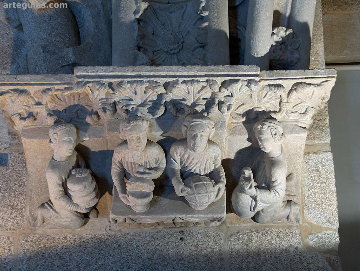 Ménsula del salón sinodal del Palacio de Gelmírez