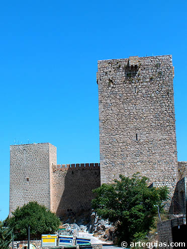 Imponente torre del homenaje