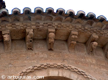 Una de las m&aacute;s importantes iglesias del Camino de Santiago: San Mart&iacute;n de Fr&oacute;mista