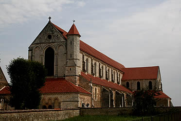 Monasterio de Pontigny, una de las casas madres de la Orden del Cister 