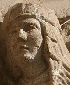 Monasterio de Tisnov. Relieve de la Reina Constanza de Hungr&iacute;a, fundadora de la abad&iacute;a