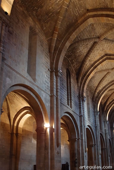Austeridad de la arquitectura del C&iacute;ster. iglesia del Monasterio de Veruela