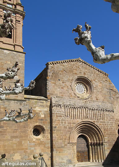 Fachada de la iglesia cisterciense de Santa Mar&iacute;a de Veruela