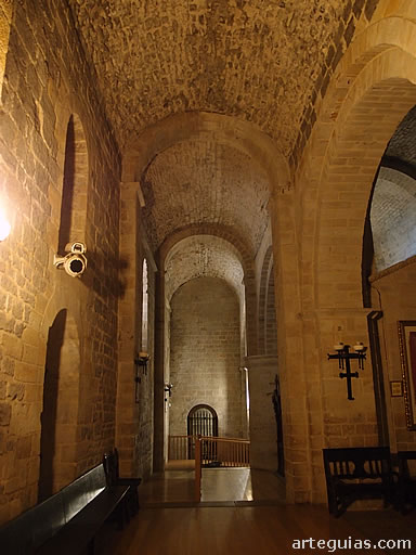 Nave lateral