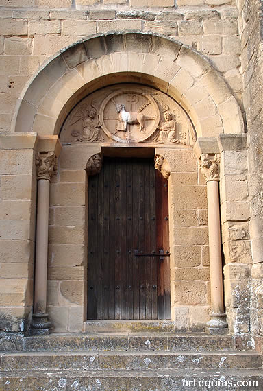 Puerta de la ermita