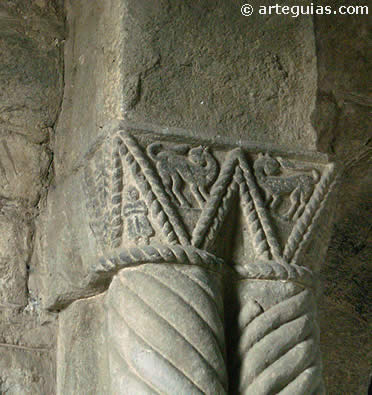 Capiteles de la iglesia de Santa Cristina de Lena