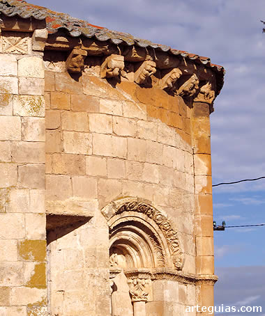 &Aacute;bside de la iglesia de Sequera de Fresno