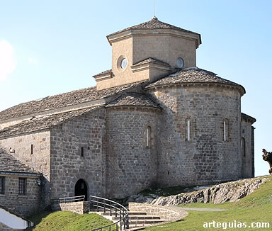El Santuario de San Miguel in Excelsis es el gran protagonista del rom&aacute;nico en la Seirra de Aralara, Navarra