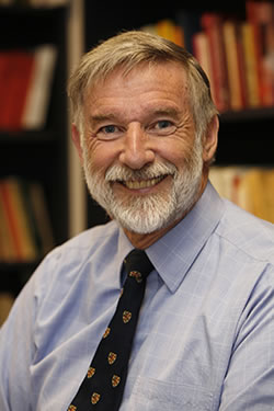 Geoffrey Parker tambi&eacute;n ha reducido dr&aacute;sticamente las exageradas muertes de la Inquisici&oacute;n Espa&ntilde;ola