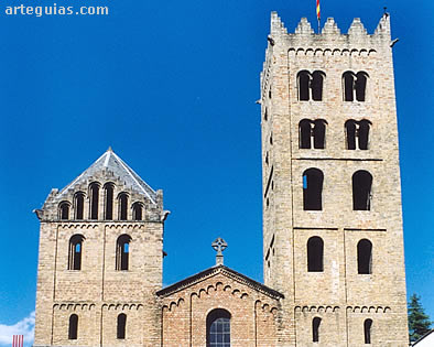 Rom&aacute;nico en Girona: Monasterio de Ripoll