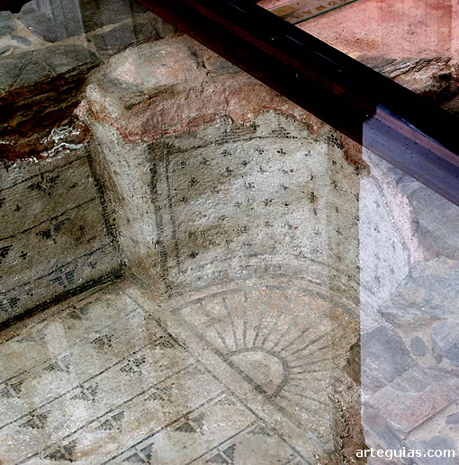 Mosaicos de la piscina romana