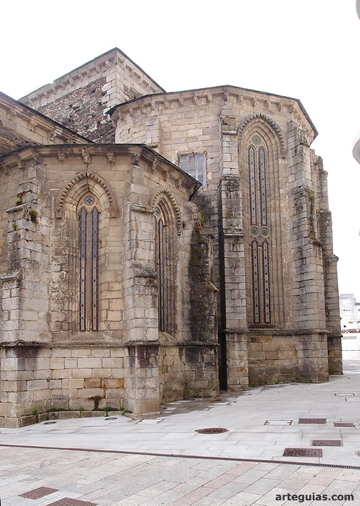 Preciosa cabecera de la misma iglesia