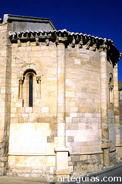 Iglesia rom&aacute;nica de San Juan Bautista de Talamanca de Jarama. Madrid