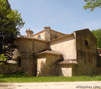 Cabecera y transepto de la iglesia abacial de Sacramenia