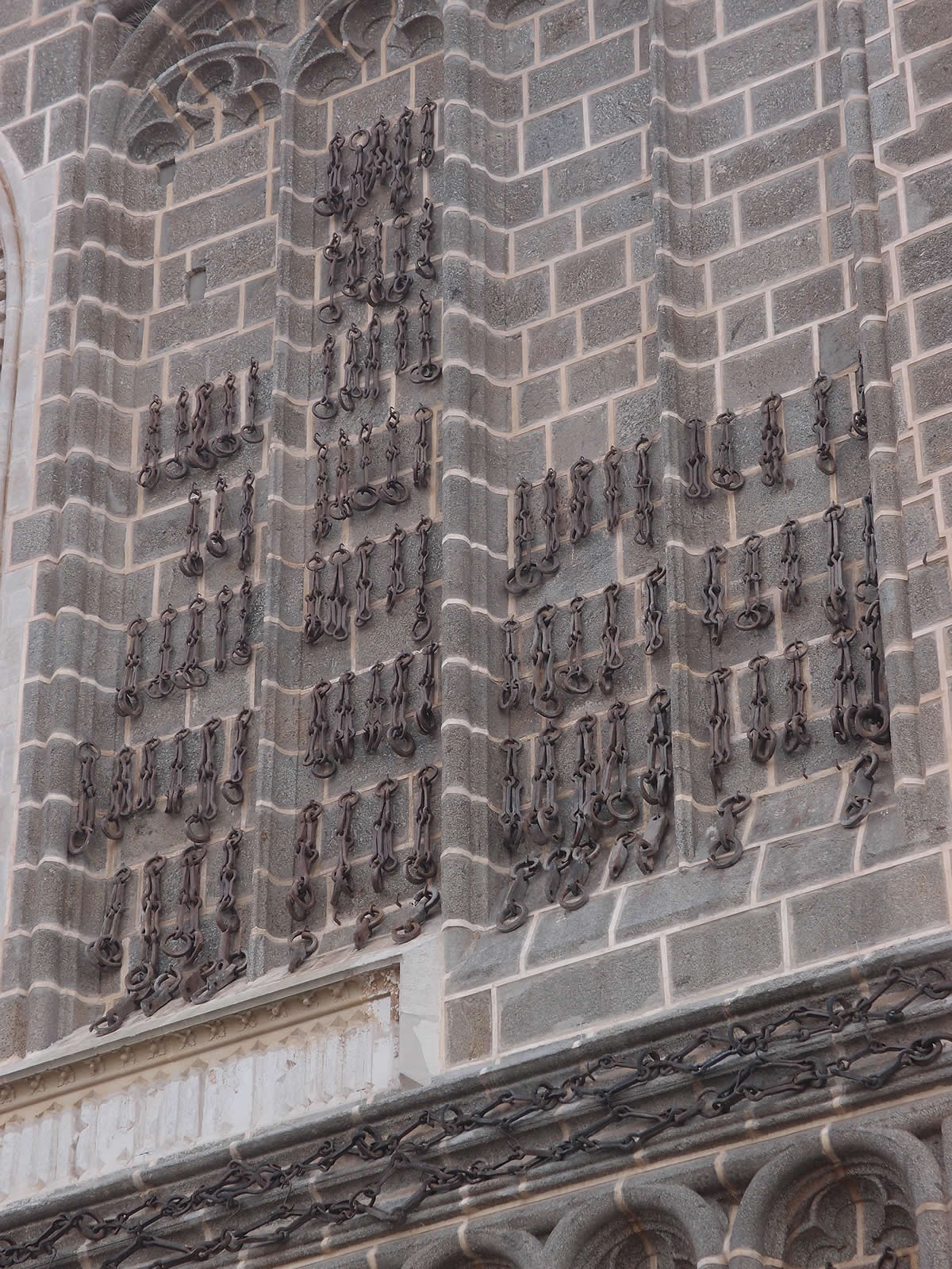 Cadenas de cristianos liberados
