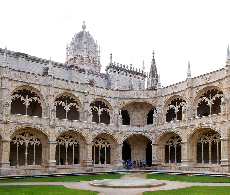 Claustro del Monasterio de los Jer&oacute;nimos de Bel&eacute;m de Lisboa