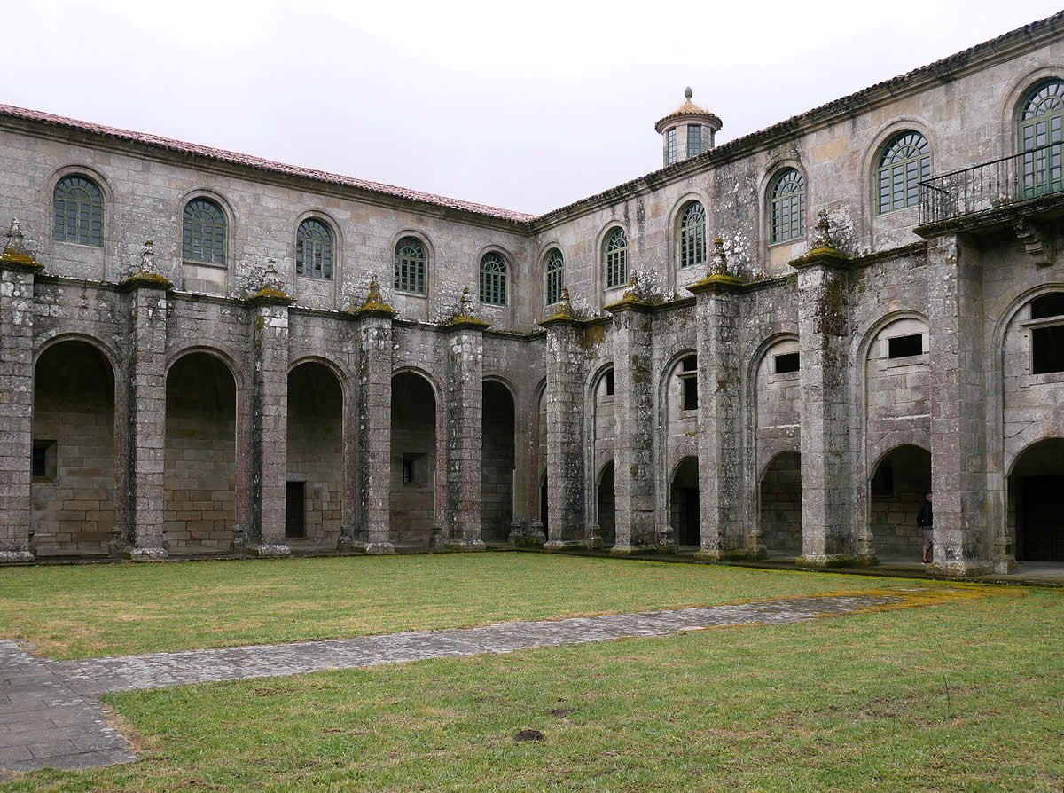 Claustro de los Pin&aacute;culos