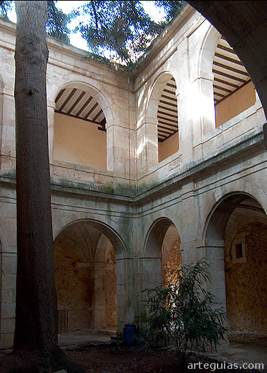 Claustro menor