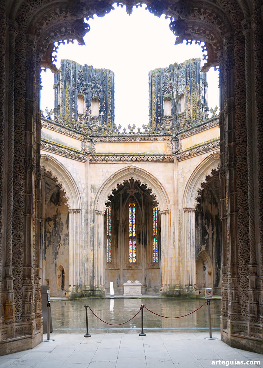 Interior de las Capillas Inacabadas