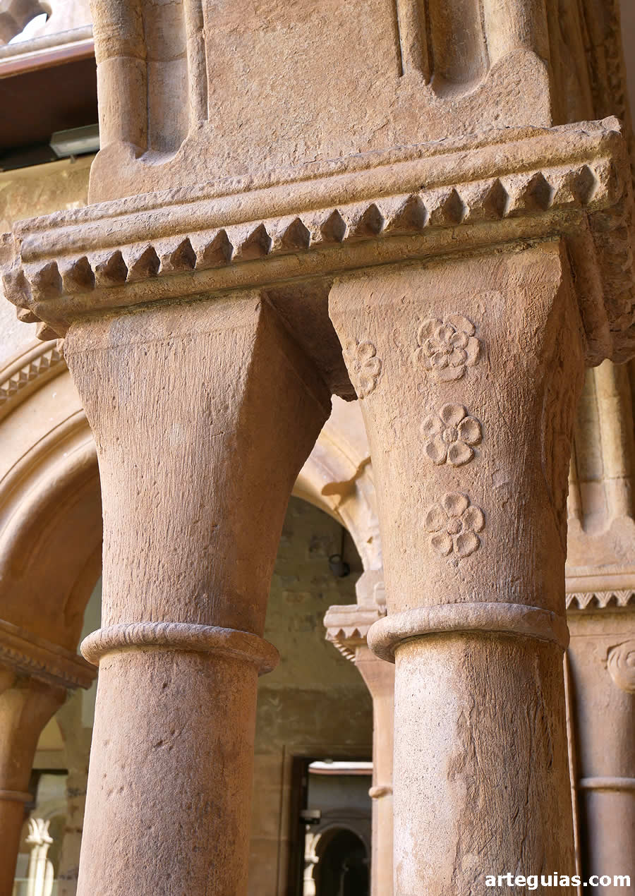 Detalle del claustro. Monasterio de Bellpuig de les Avellanes, Lleida