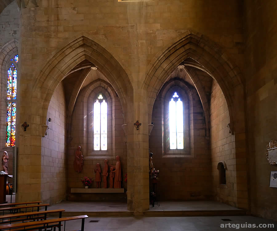 Absidiolos laterales. Interior