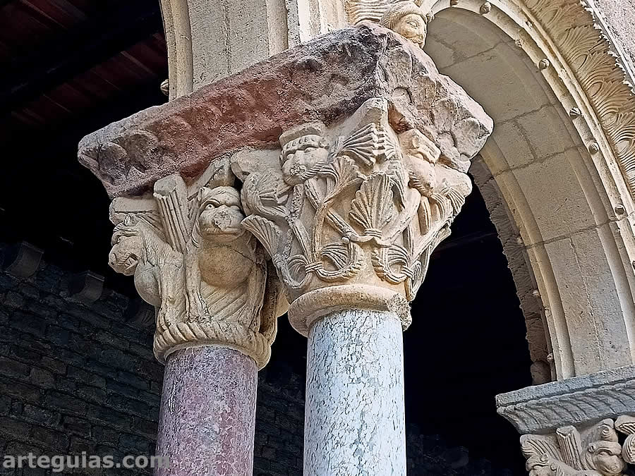 Capiteles rom&aacute;nicos del siglo XII
