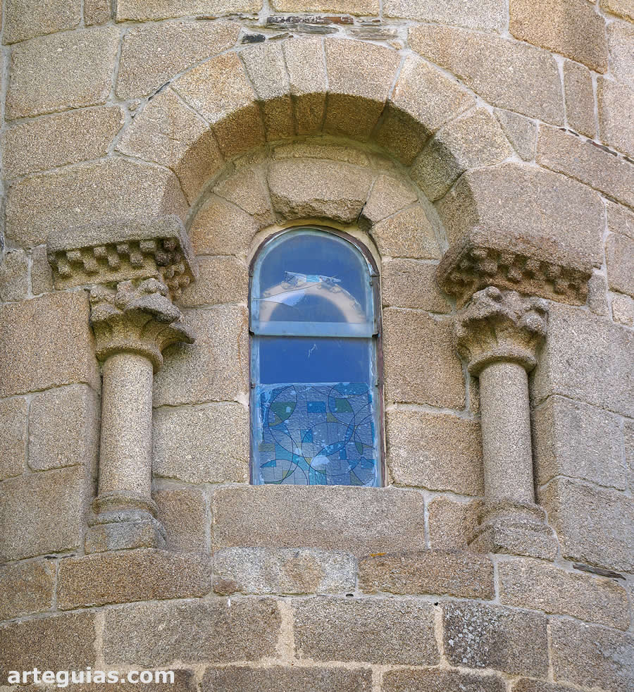 Ventanal del &aacute;bside
