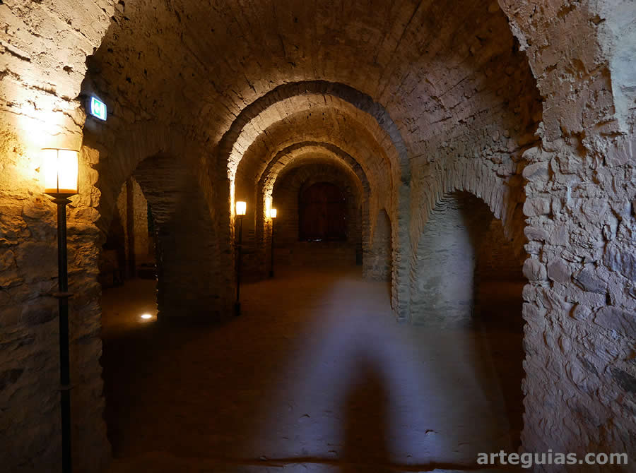 Cripta de la iglesia de Sant Miquel