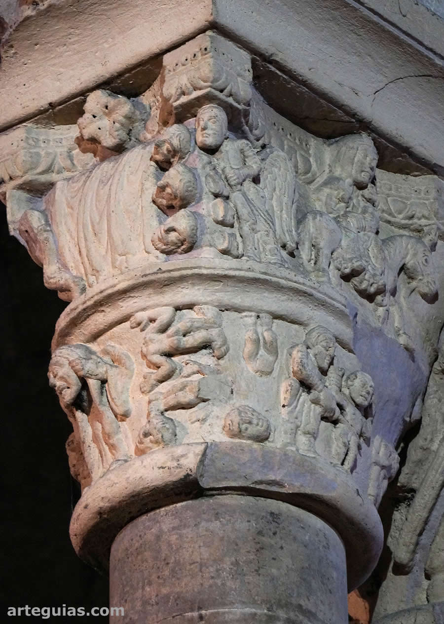 Ota cara del mismo capitel anterior