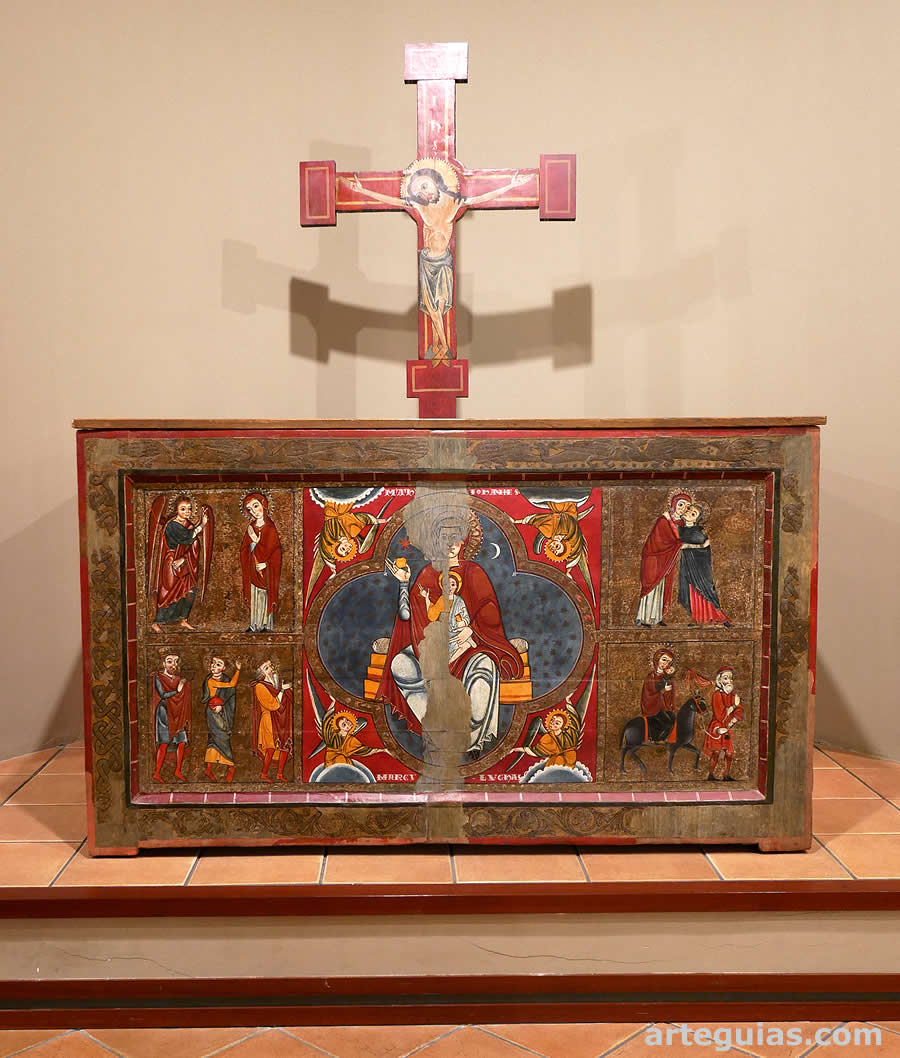Frontal de altar de Llu&ccedil;&agrave;, en el Museo de Vic