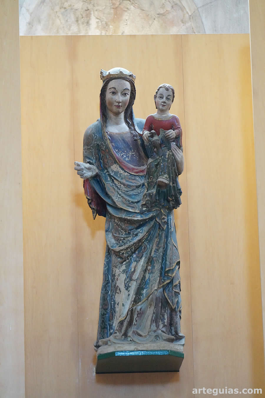 Virgen g&oacute;tica