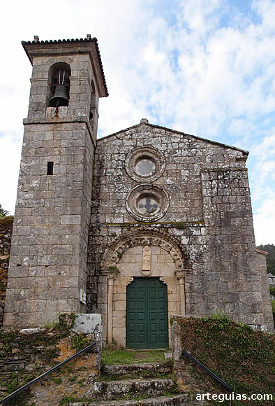 La iglesia del Monasterio de Camanzo desde el oeste