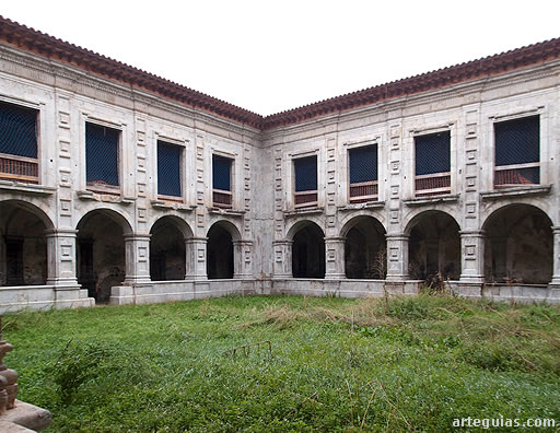 Claustro del Monasterio de Cornellana