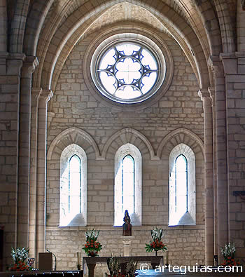 Interior de la iglesia