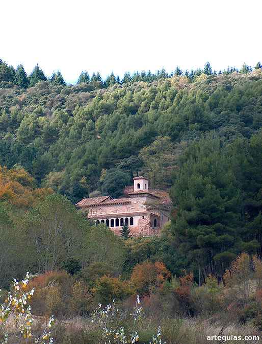 Monasterio de Suso visto desde el Yuso