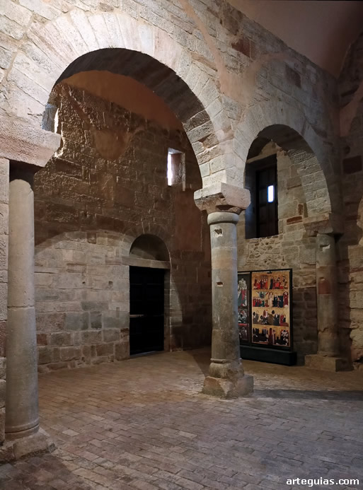 Arquer&iacute;a de la ampliaci&oacute;n del siglo XI