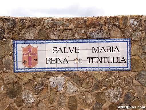 Monasterio de Tentud&iacute;a: santuario mariano