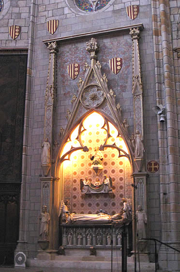 Tumba de Elisenda de Montcada