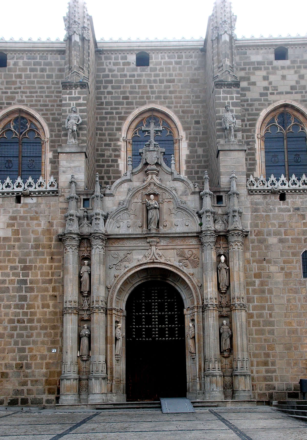 Puerta norte. Iglesia del Monasterio de San Juan de los Reyes de Toledo