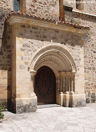 Monasterio de Santo Toribio de Li&eacute;bana: Puerta del Perd&oacute;n