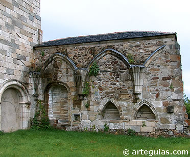 Los exiguos restos conservados del claustro