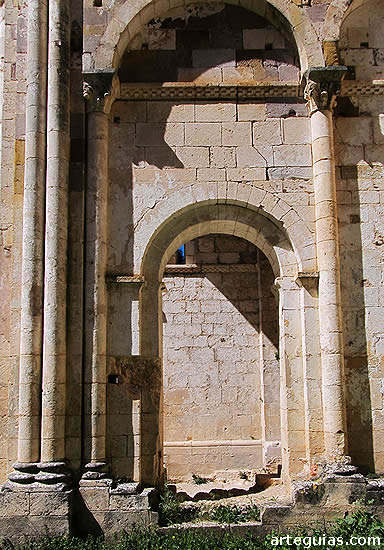 Detalle del presbiterio del &aacute;bside central