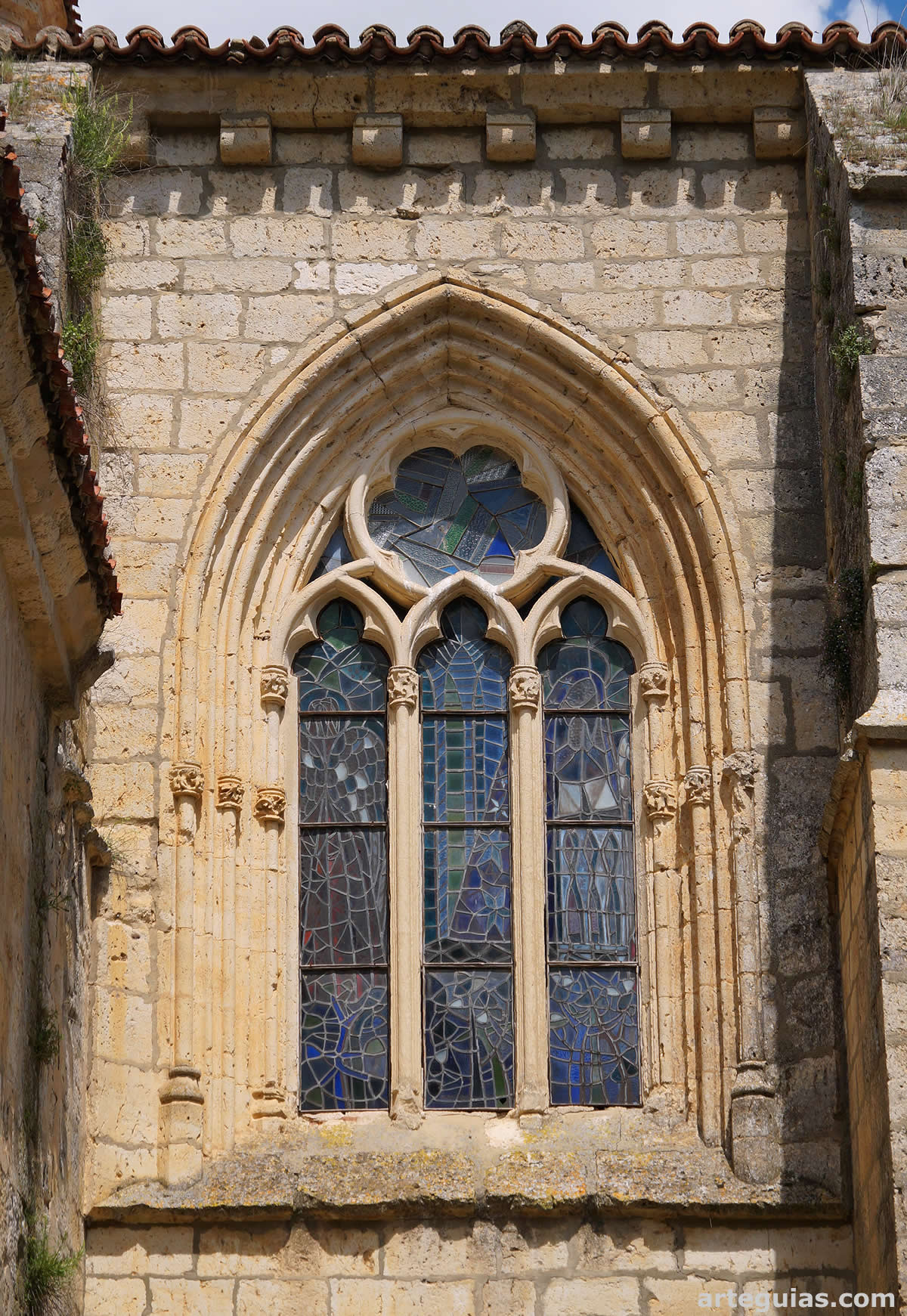 Ventanal g&oacute;tico de la Capilla de los Vega