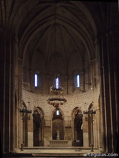 Interior de la capilla principal