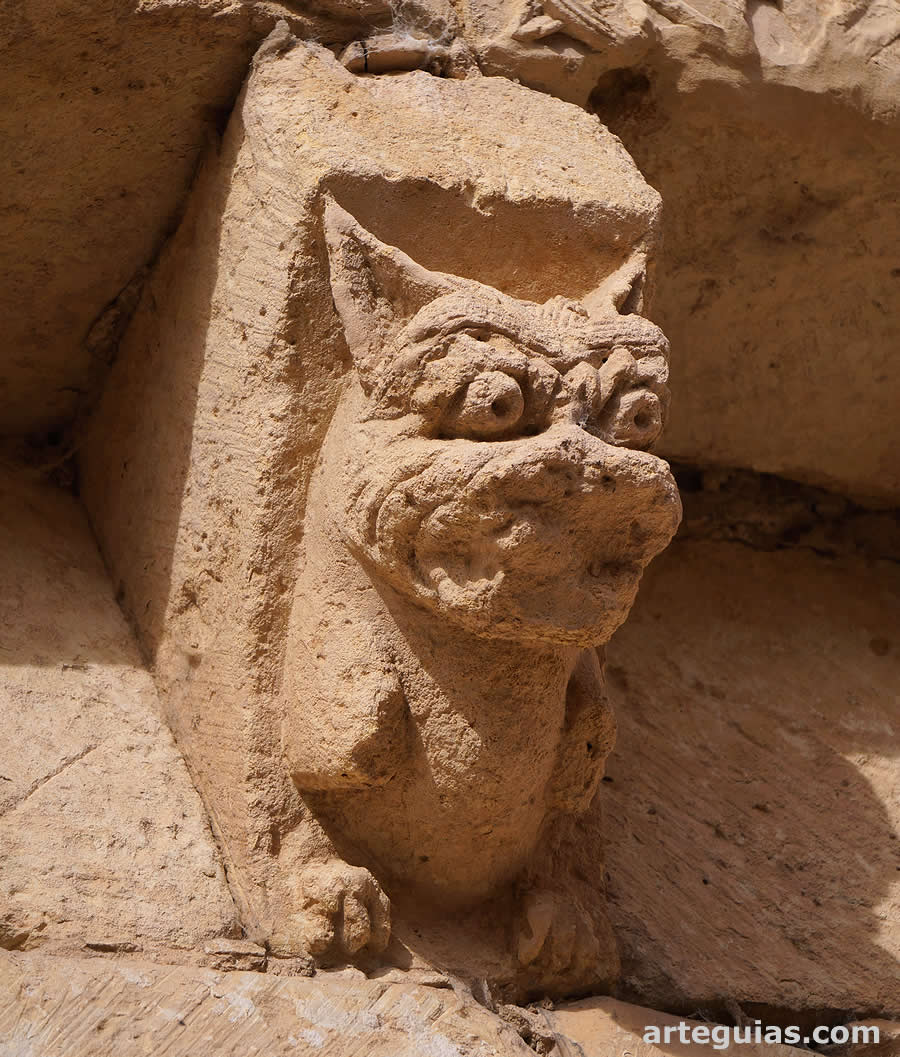 &iquest;canecillo de drag&oacute;n?