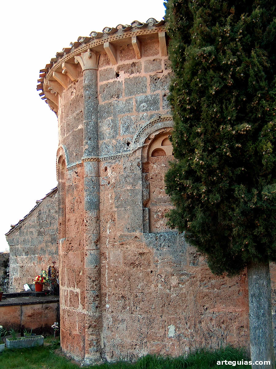 &Aacute;bside de siller&iacute;a de piedra toba porosa