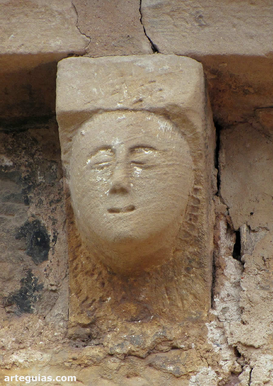 Canecillo de la nave